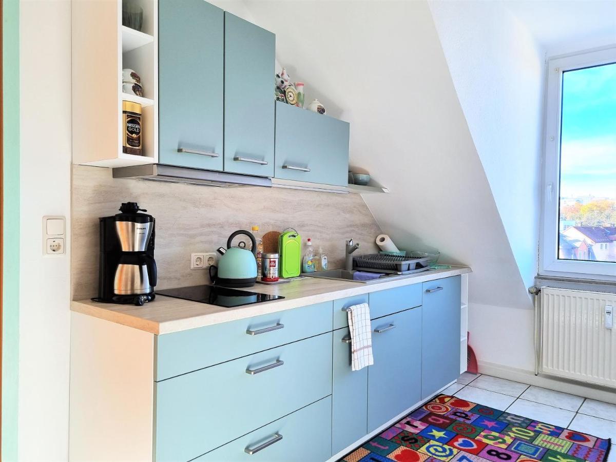Apartment Bayreuth, Grosse Ferienwohnung Im Haus Mit Kunst, 3 Schlafzimmer, Kueche, Parkplatz Exterior foto